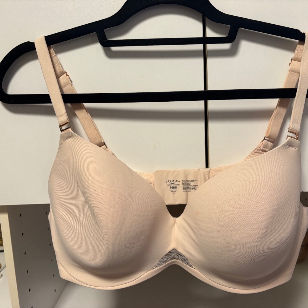 Ladies 36 DD Soma, Bra